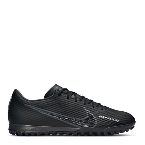 best turf trainers for men.